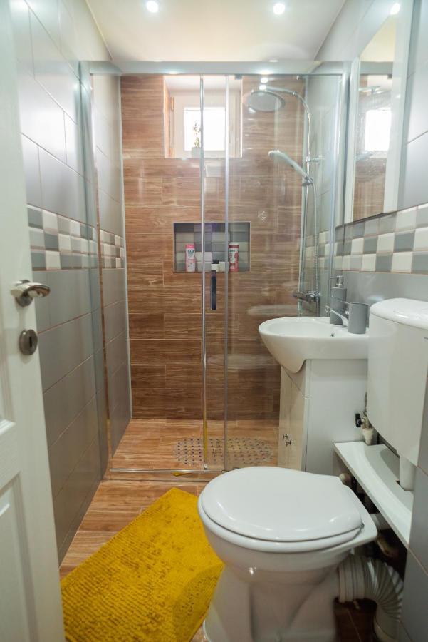 Ferienwohnung Popasul Dacului Calator Hunedoara Exterior foto